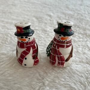 Pier 1 Christmas Salt & Pepper Shakers Ceramic Snowmen Holiday Winter